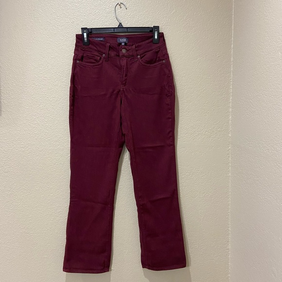 🔴 NJDJ Marilyn straight jeans size 6 petite - Picture 1 of 6